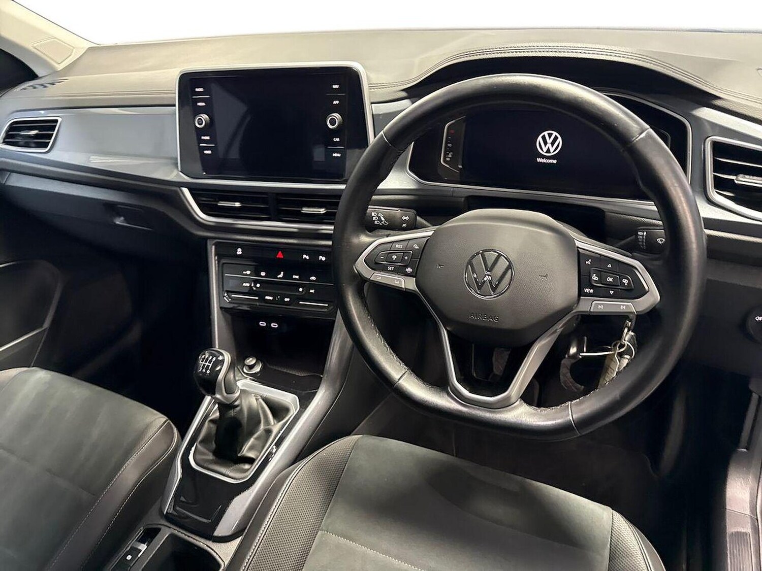 Used Volkswagen T-Roc 2022 for sale - 77487737: Photo 9