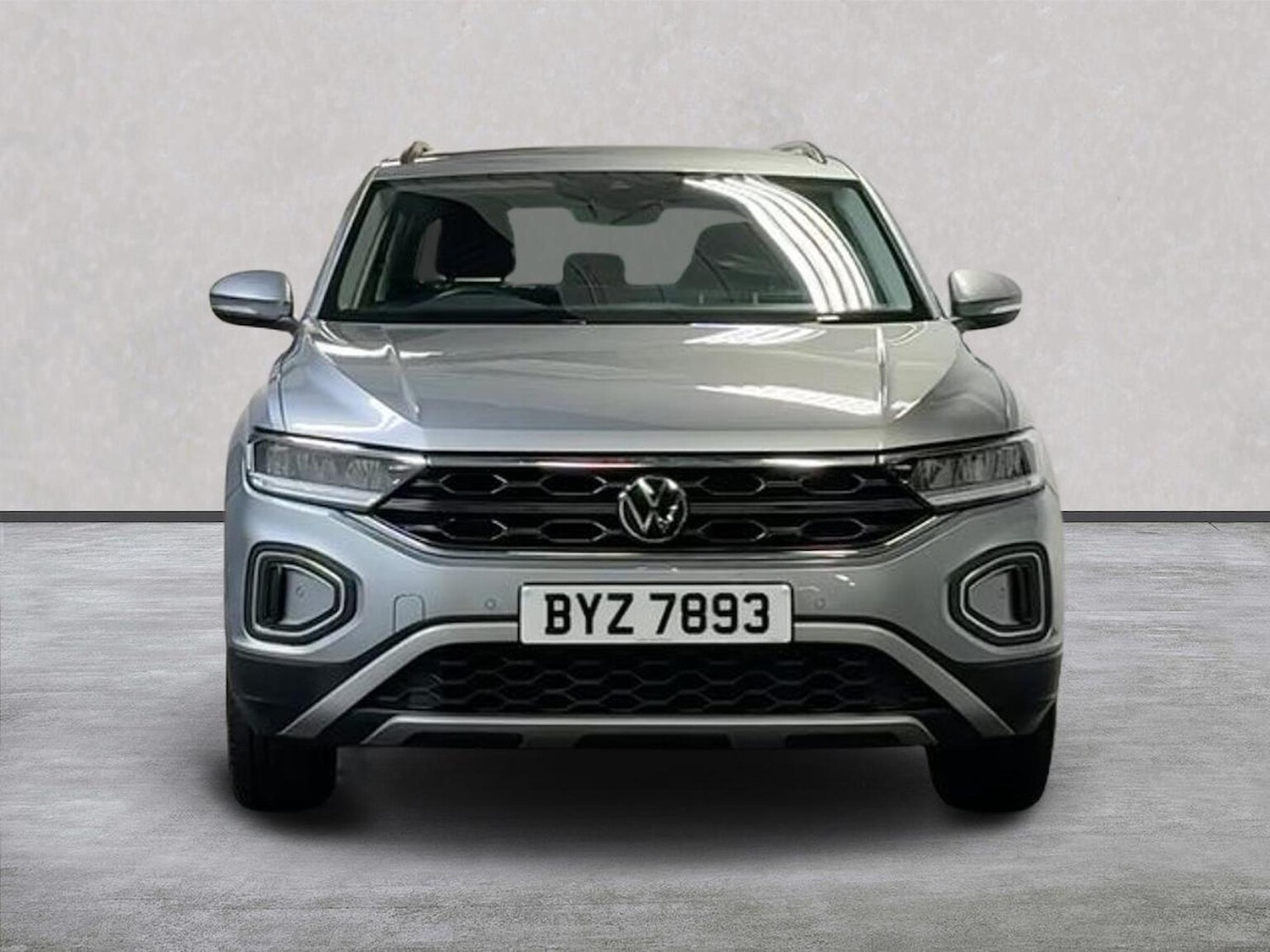 Used Volkswagen T-Roc 2022 for sale - 76918970: Photo 5