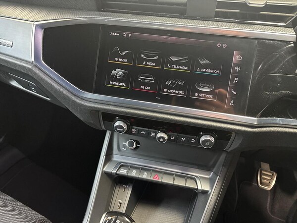 Used Audi Q3 2019 for sale - 76022724: Photo 23