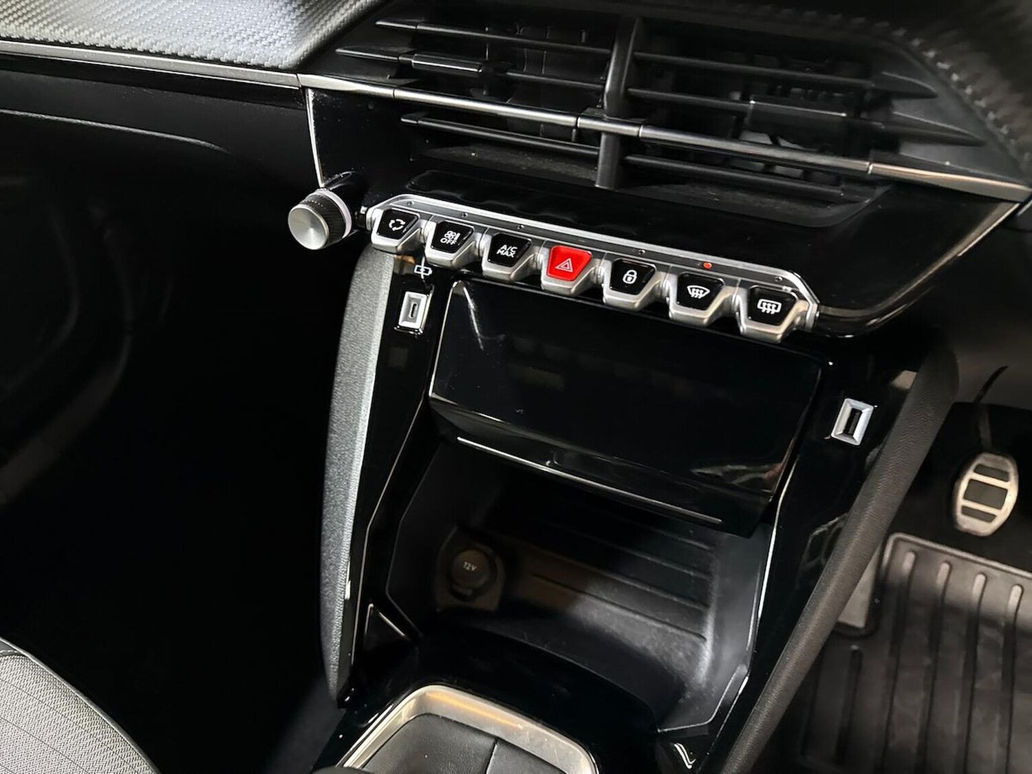 Used Peugeot 2008 2023 for sale - 78191486: Photo 12