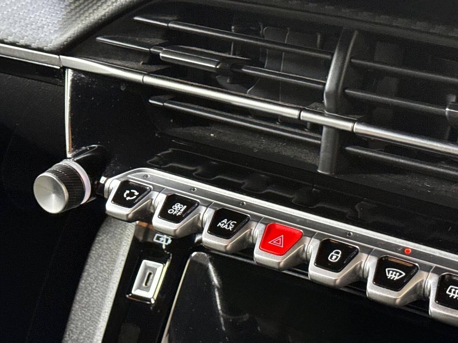 Used Peugeot 2008 2023 for sale - 78191486: Photo 22