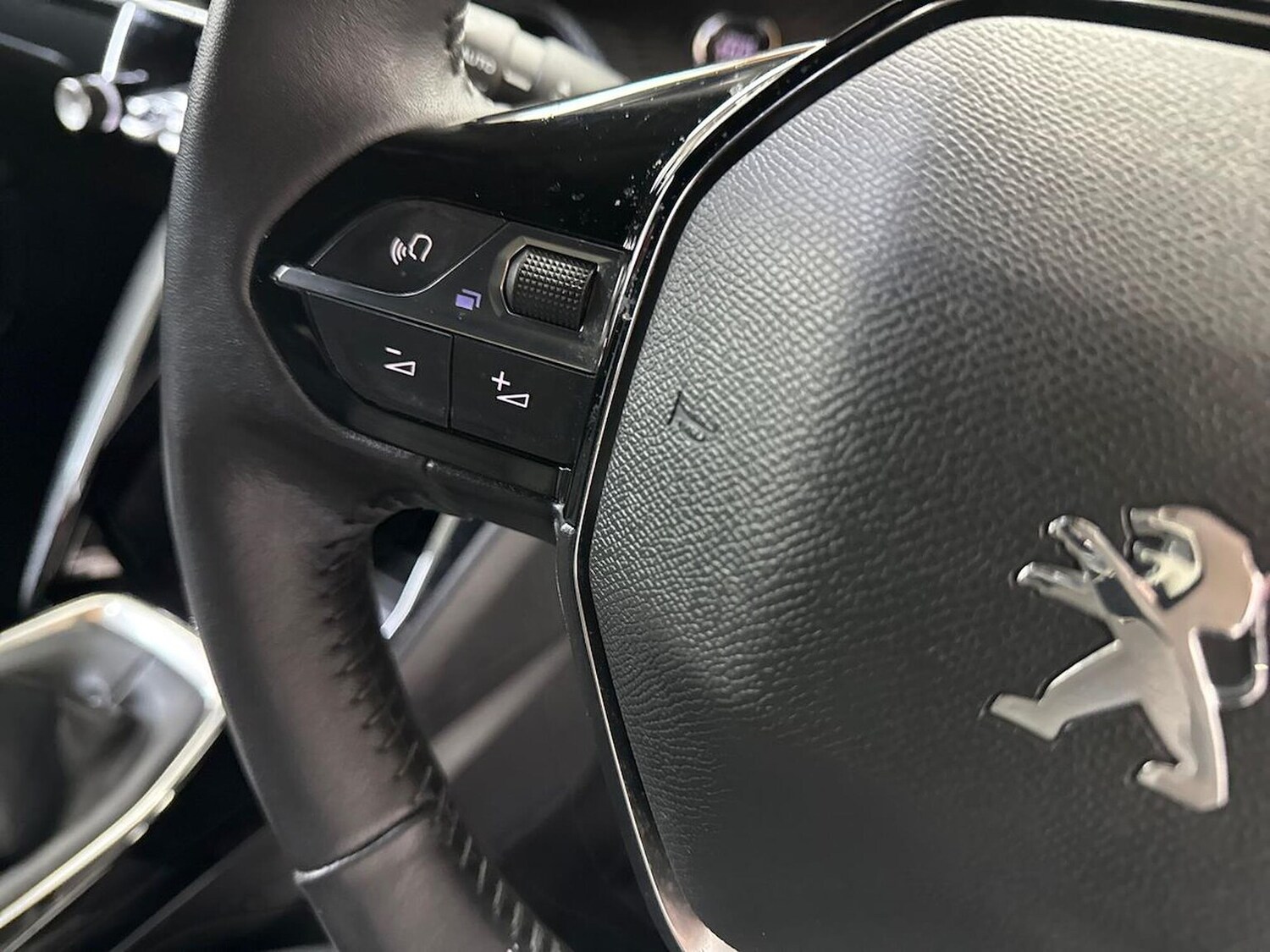 Used Peugeot 2008 2023 for sale - 78191486: Photo 25