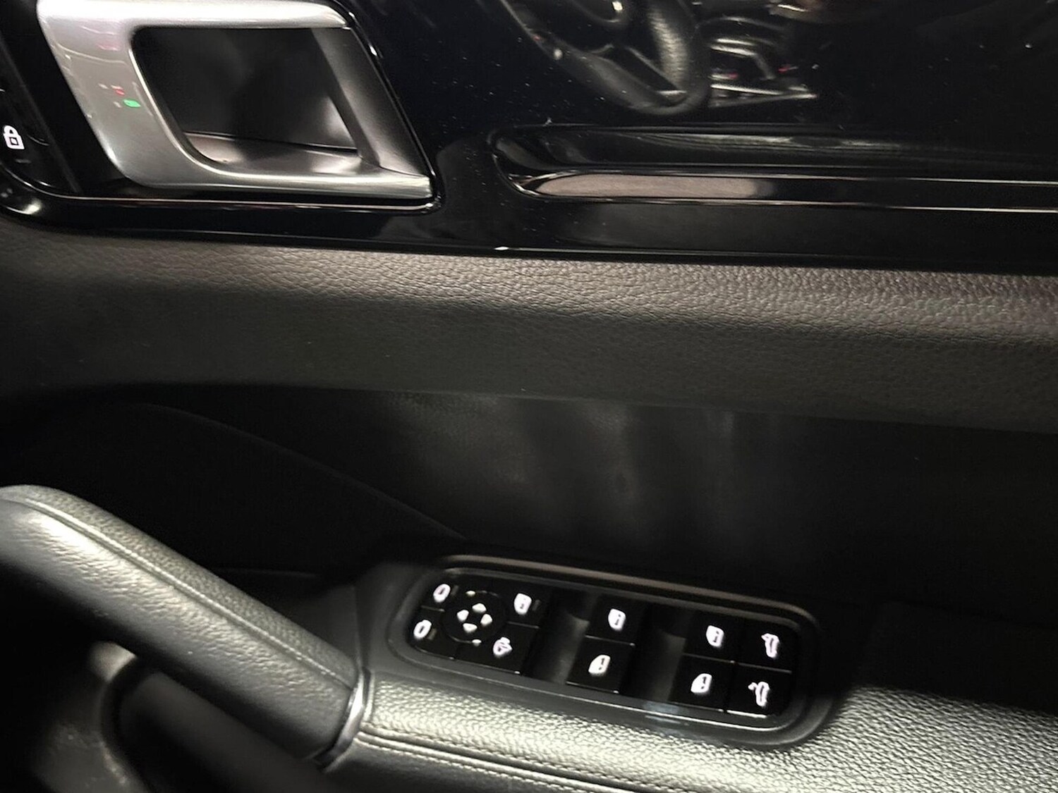 Used Porsche Cayenne 2021 for sale - 77487892: Photo 21