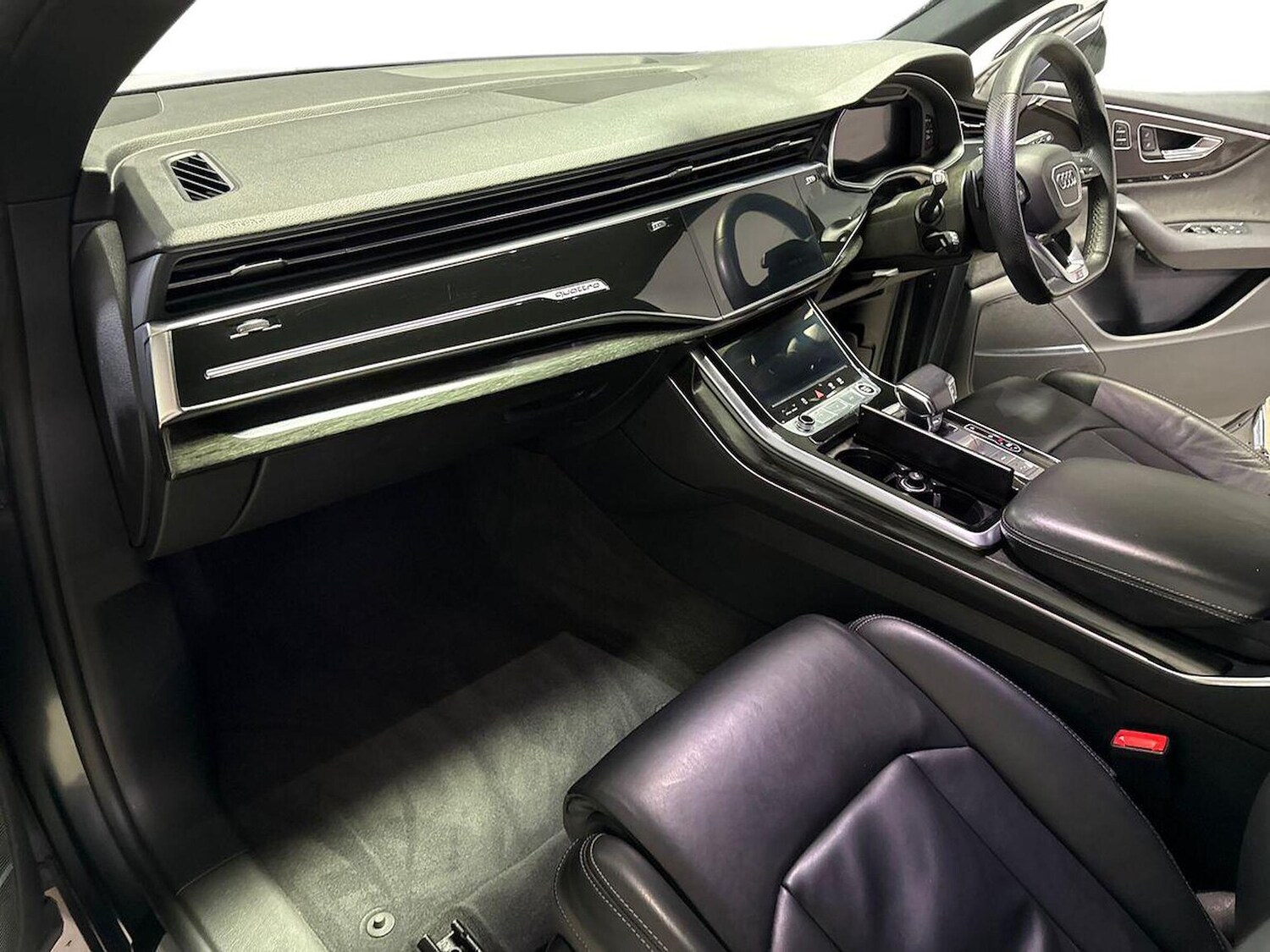 Used Audi Q8 2021 for sale - 77489239: Photo 7