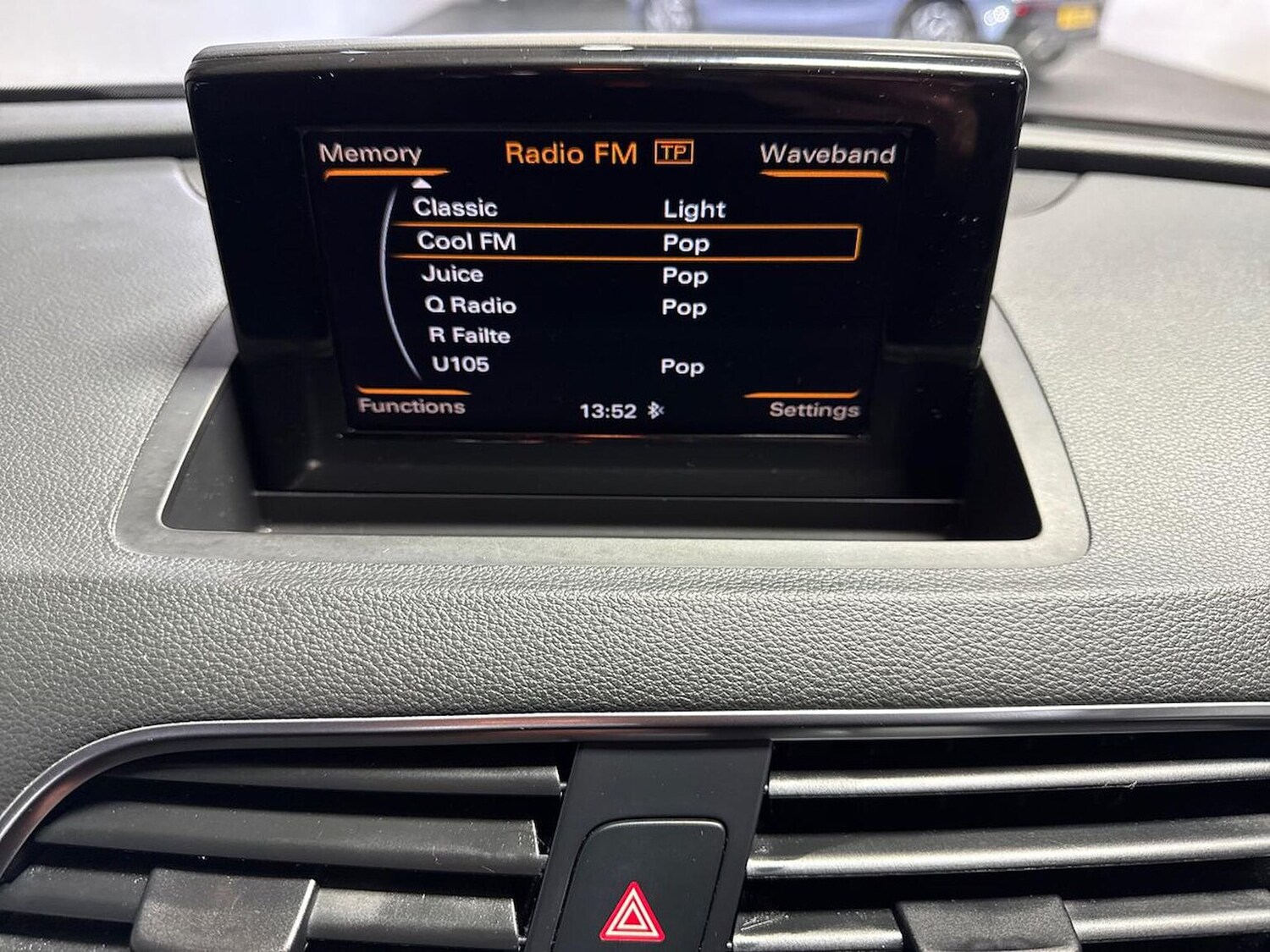 Used Audi Q3 2015 for sale - 77003659: Photo 11