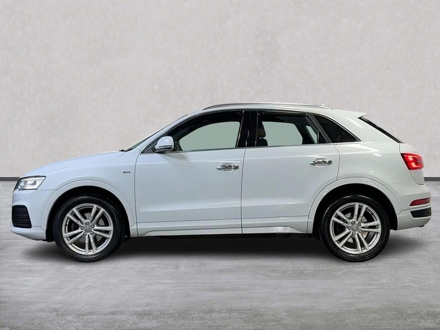 Used Audi Q3 2015 for sale - 77003659: Photo 19