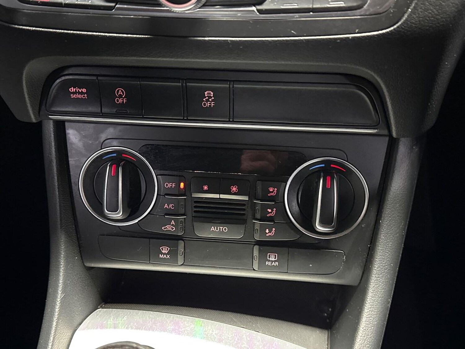 Used Audi Q3 2015 for sale - 77003659: Photo 23