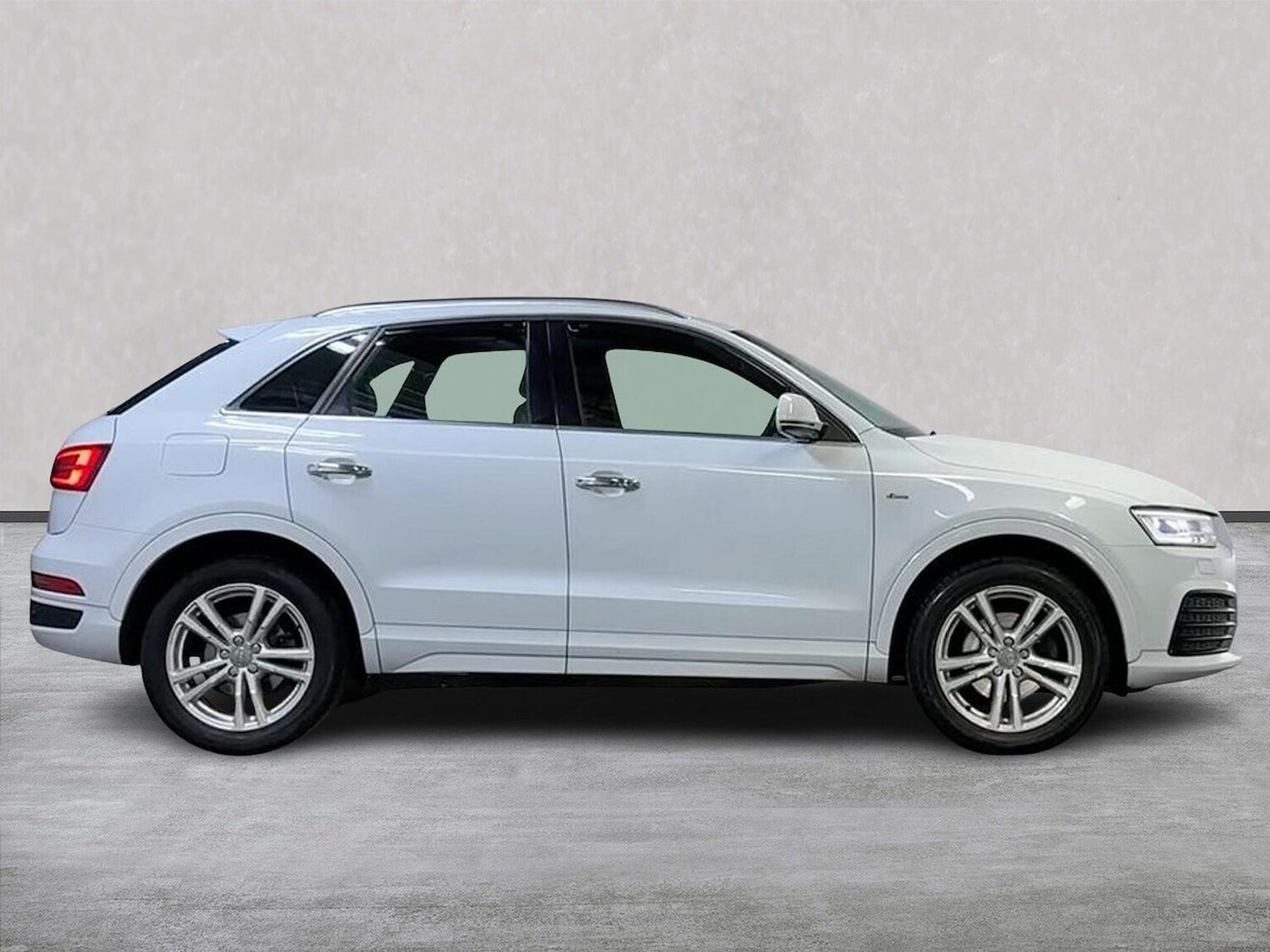 Used Audi Q3 2015 for sale - 77003659: Photo 3