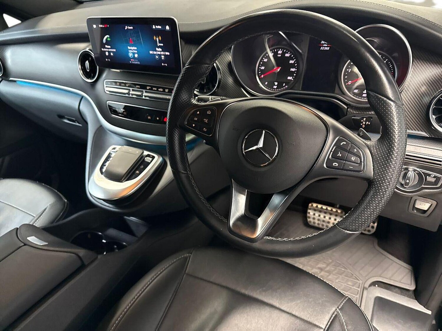 Used Mercedes-Benz V-Class 2023 for sale - 76455207: Photo 15