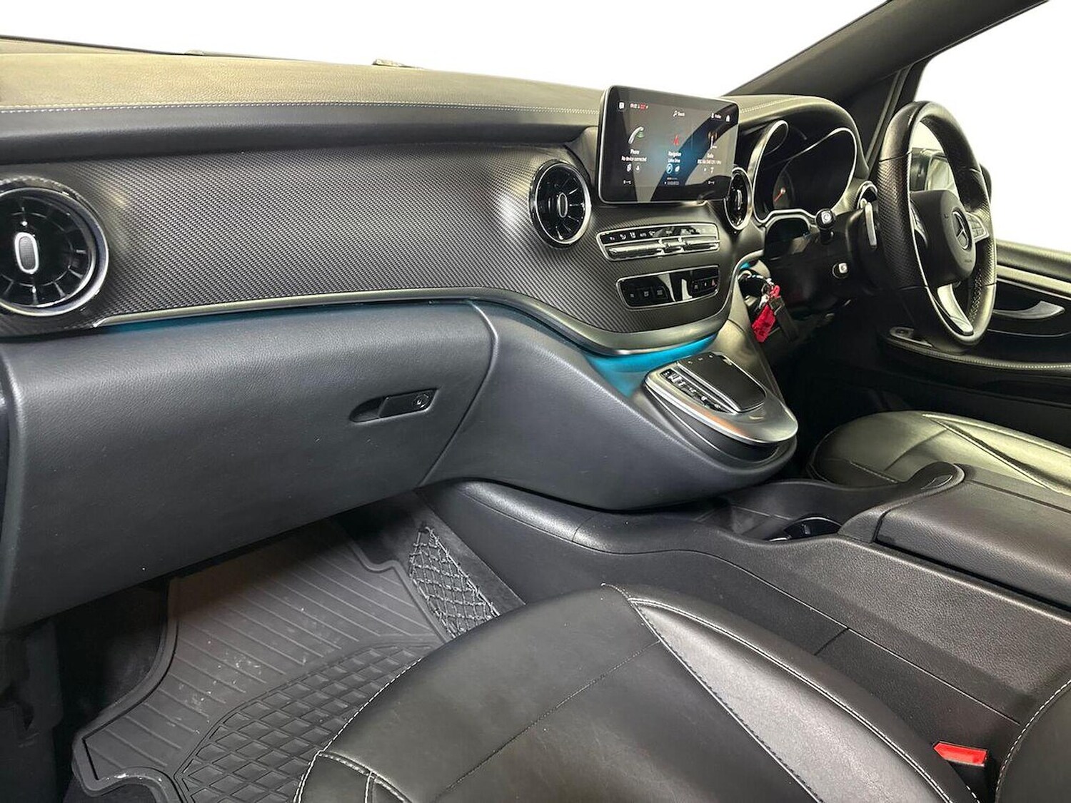 Used Mercedes-Benz V-Class 2023 for sale - 76455207: Photo 7