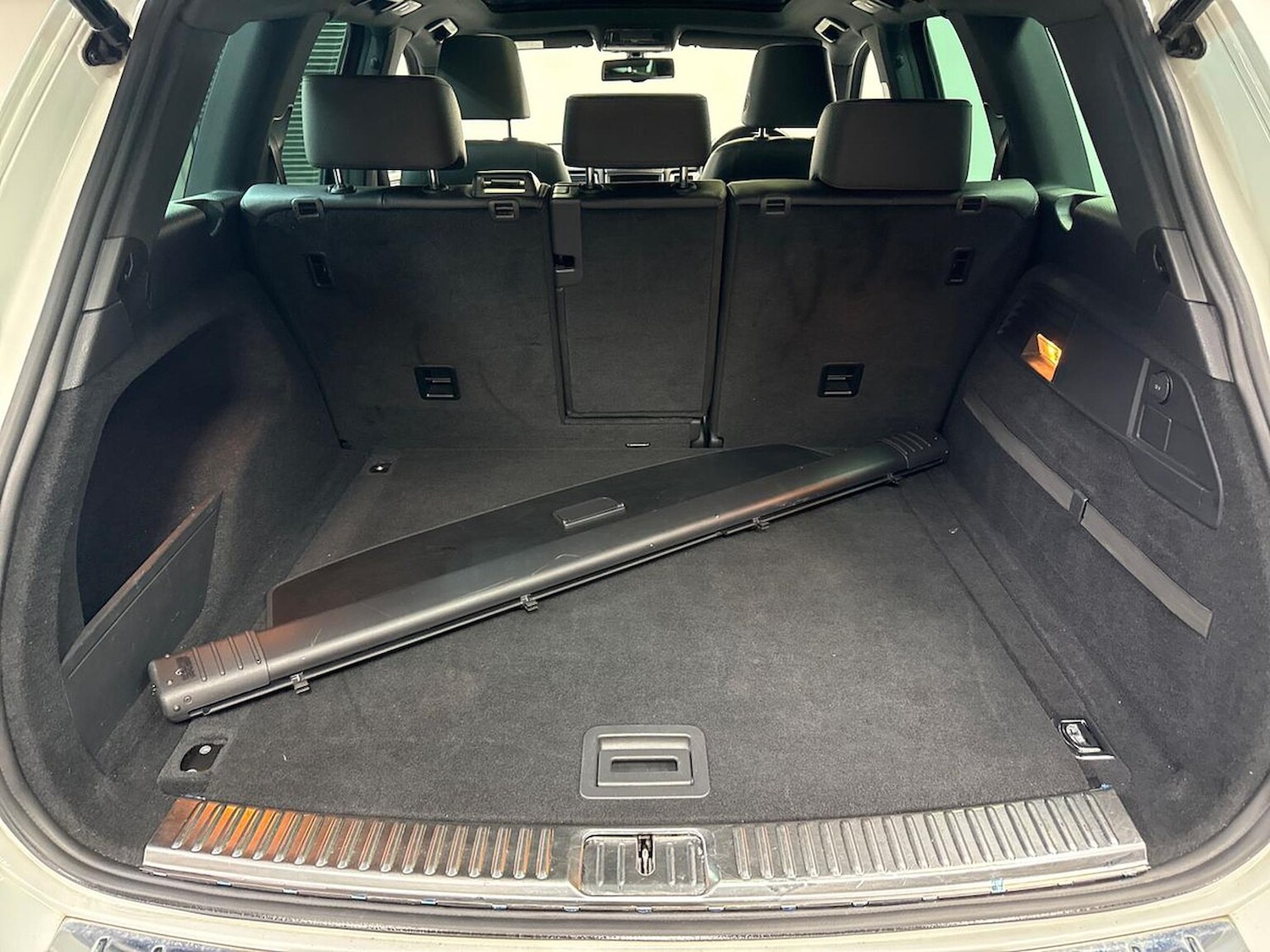 Used Volkswagen Touareg 2016 for sale - 77487777: Photo 17