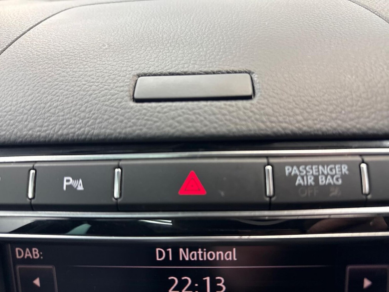 Used Volkswagen Touareg 2016 for sale - 77487777: Photo 22