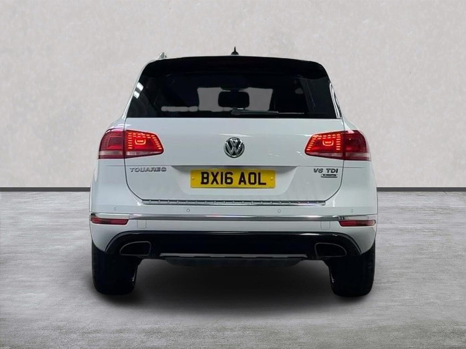 Used Volkswagen Touareg 2016 for sale - 77487777: Photo 4