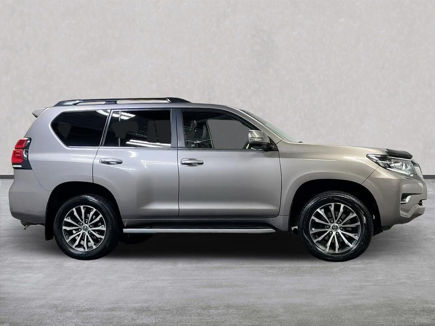 Used Toyota Land Cruiser 2023 for sale - 76477266: Photo 4