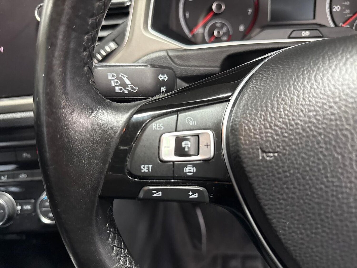 Used Volkswagen T-Roc 2020 for sale - 75956250: Photo 24