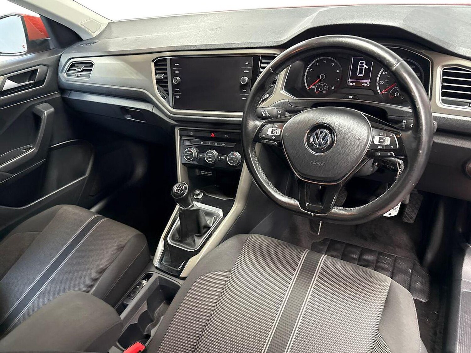 Used Volkswagen T-Roc 2020 for sale - 75956250: Photo 8