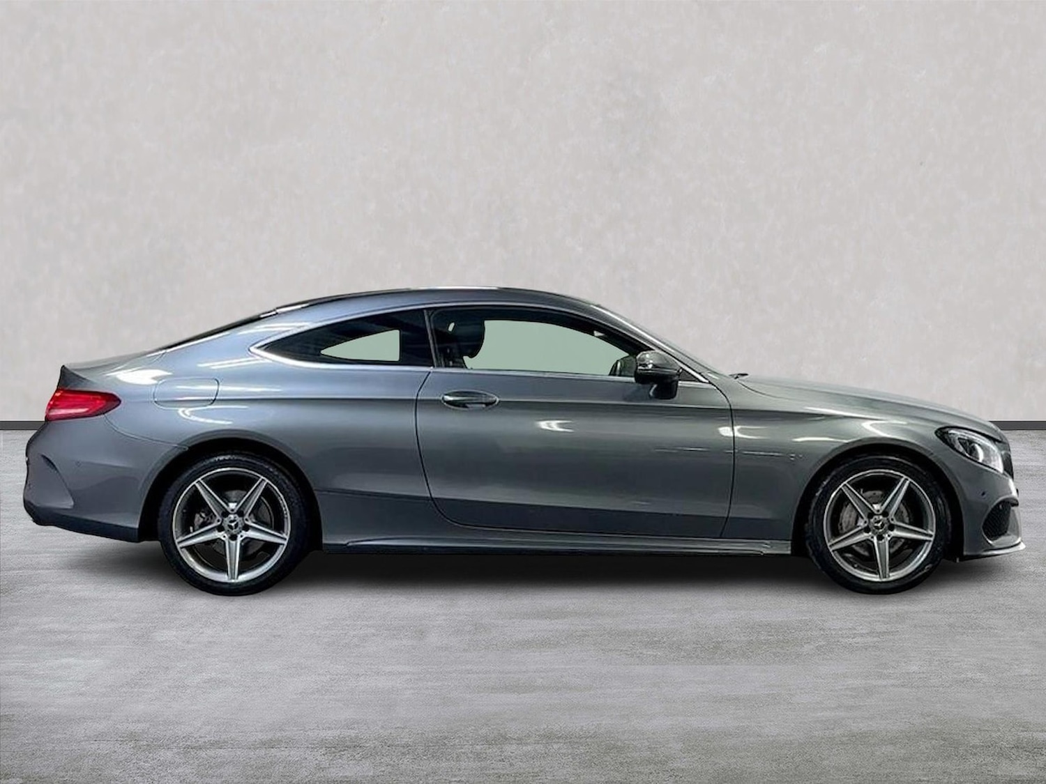 Used Mercedes-Benz C Class 2018 for sale - 76628141: Photo 3