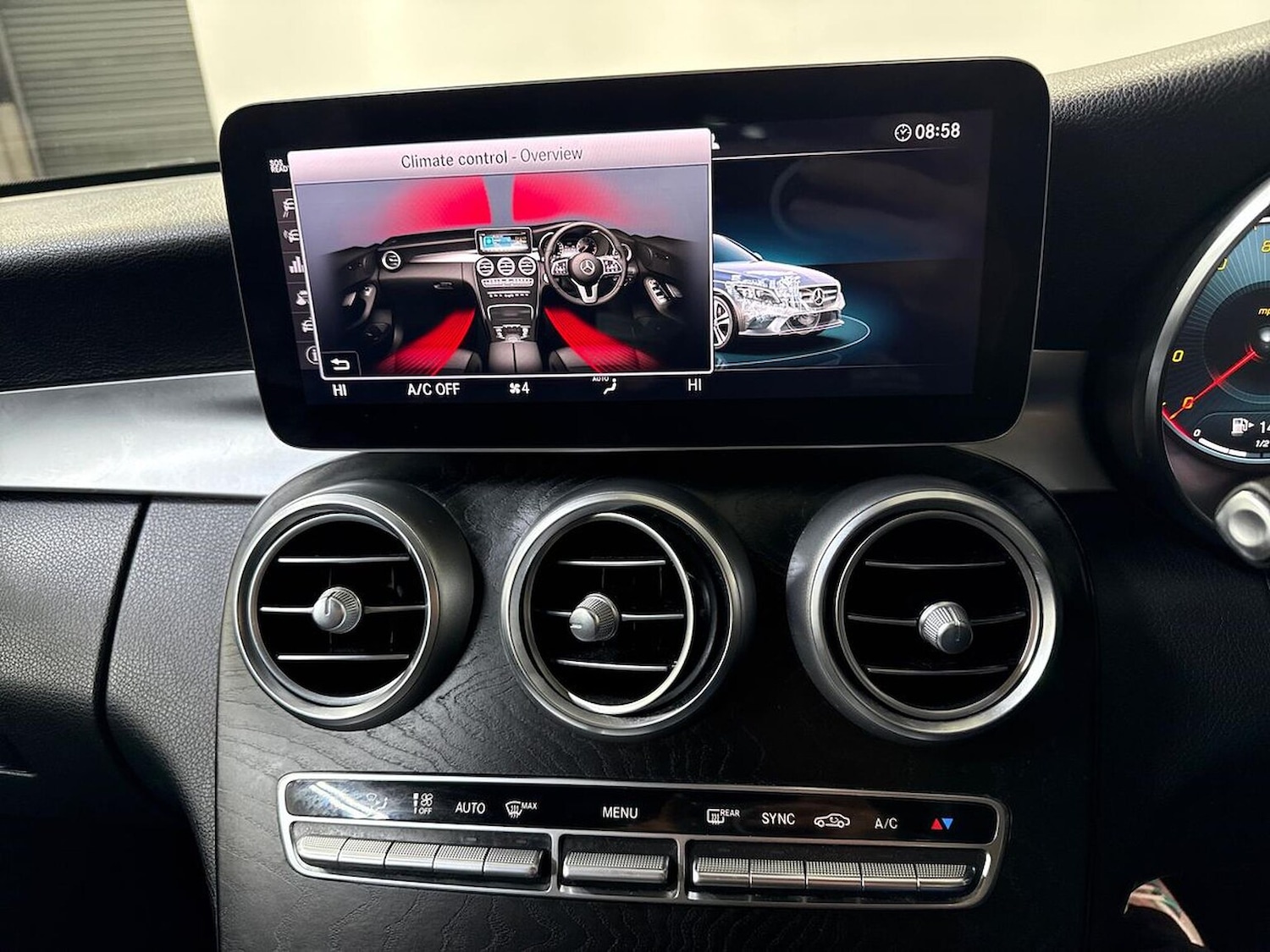 Used Mercedes-Benz C Class 2020 for sale - 78191989: Photo 14