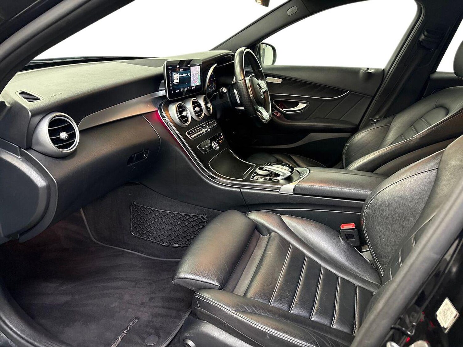 Used Mercedes-Benz C Class 2020 for sale - 78191989: Photo 9