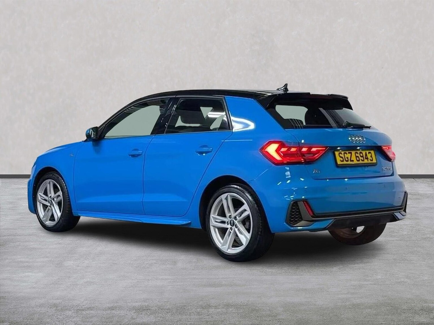 Used Audi A1 2020 for sale - 77008344: Photo 2