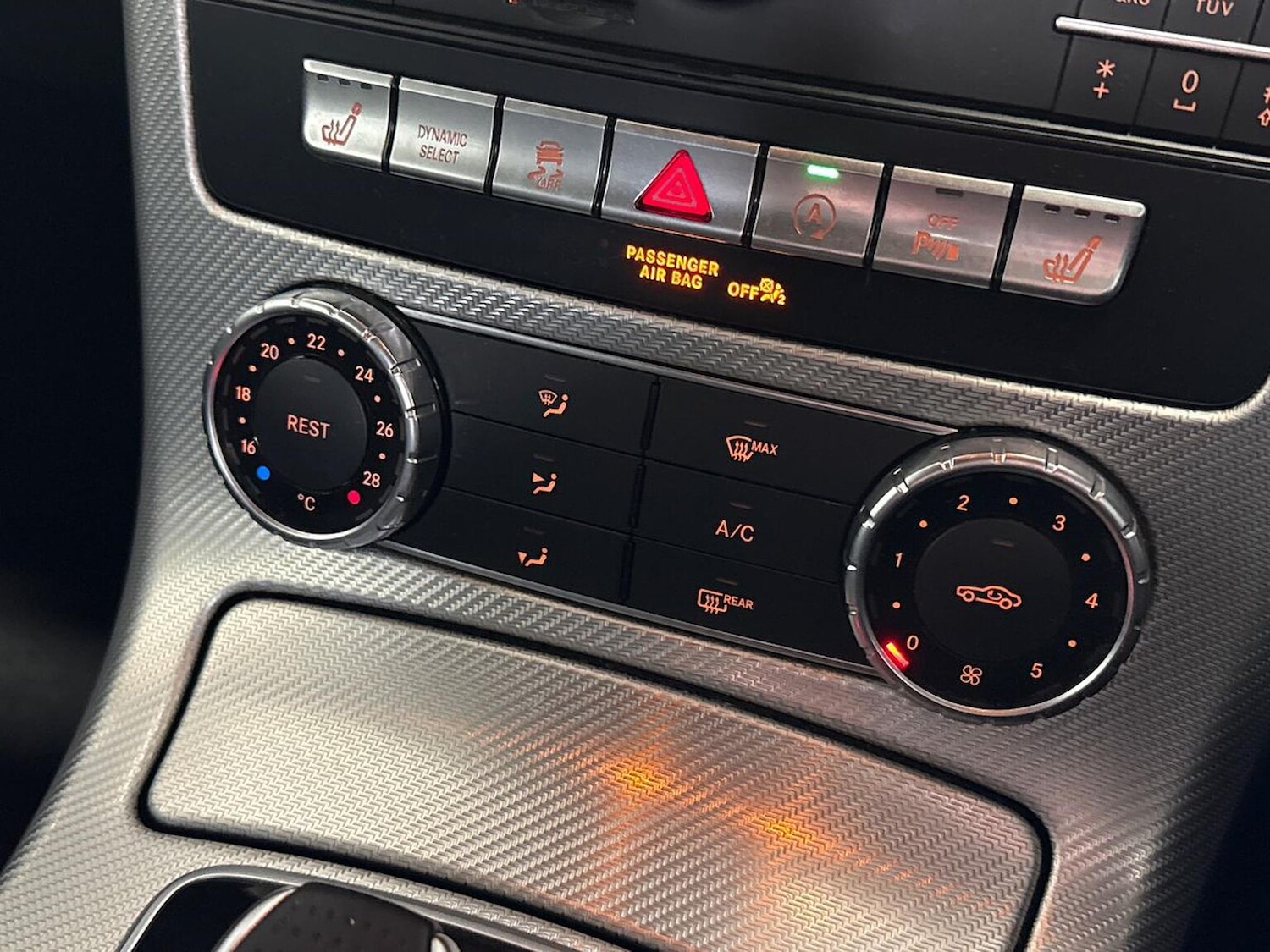 Used Mercedes-Benz SLC 2016 for sale - 77629350: Photo 12