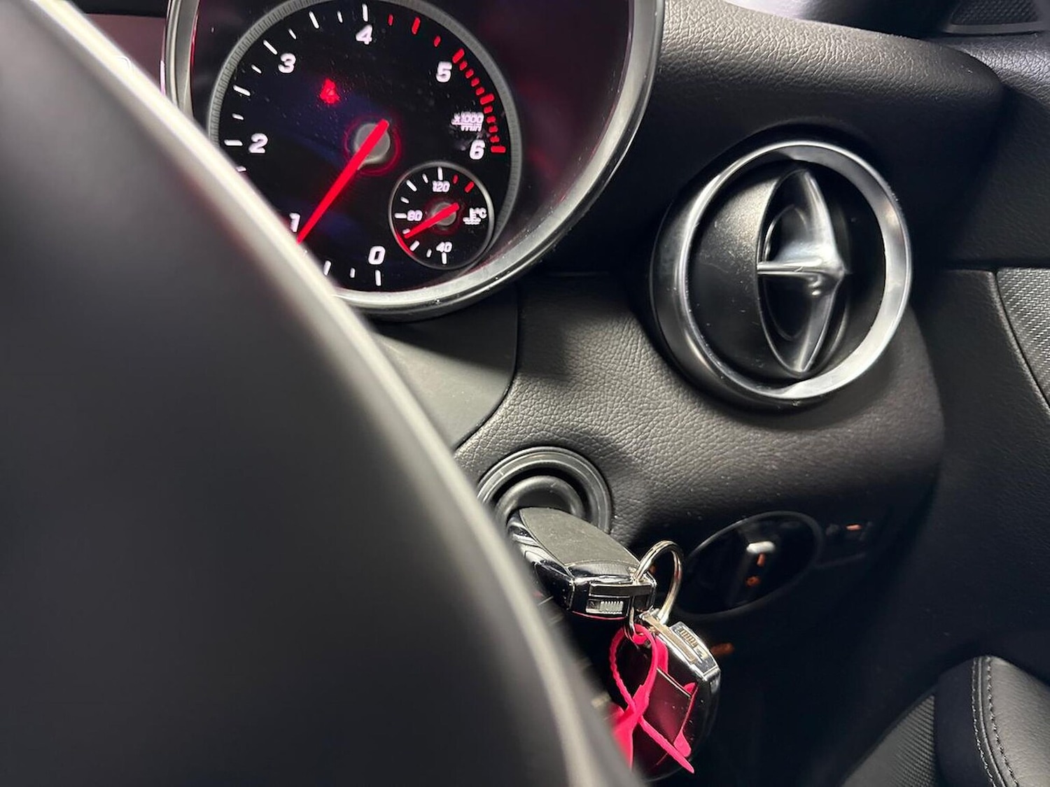 Used Mercedes-Benz SLC 2016 for sale - 77629350: Photo 26