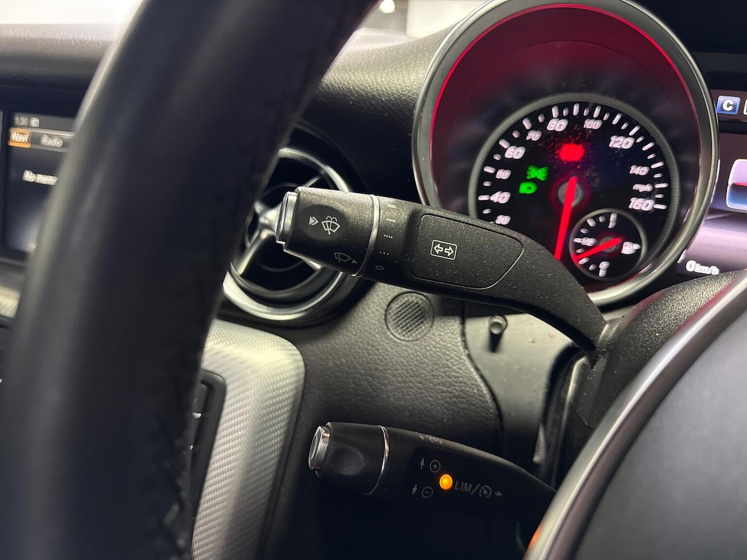 Used Mercedes-Benz SLC 2016 for sale - 77629350: Photo 27