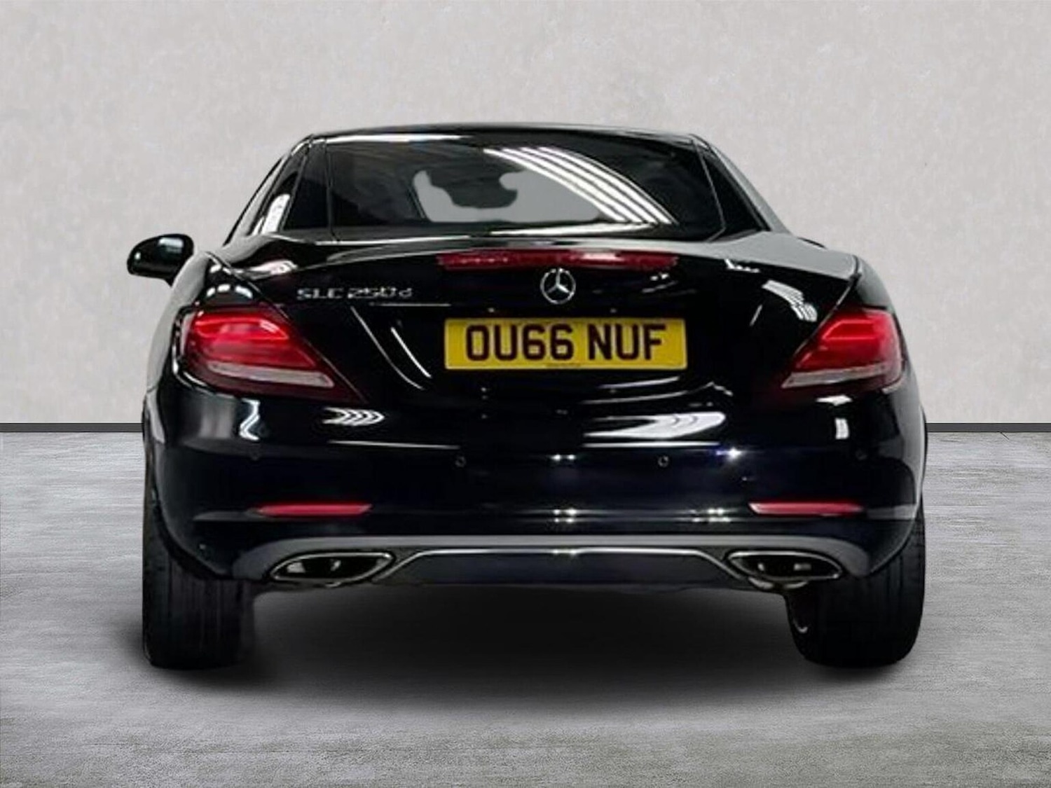 Used Mercedes-Benz SLC 2016 for sale - 77629350: Photo 4