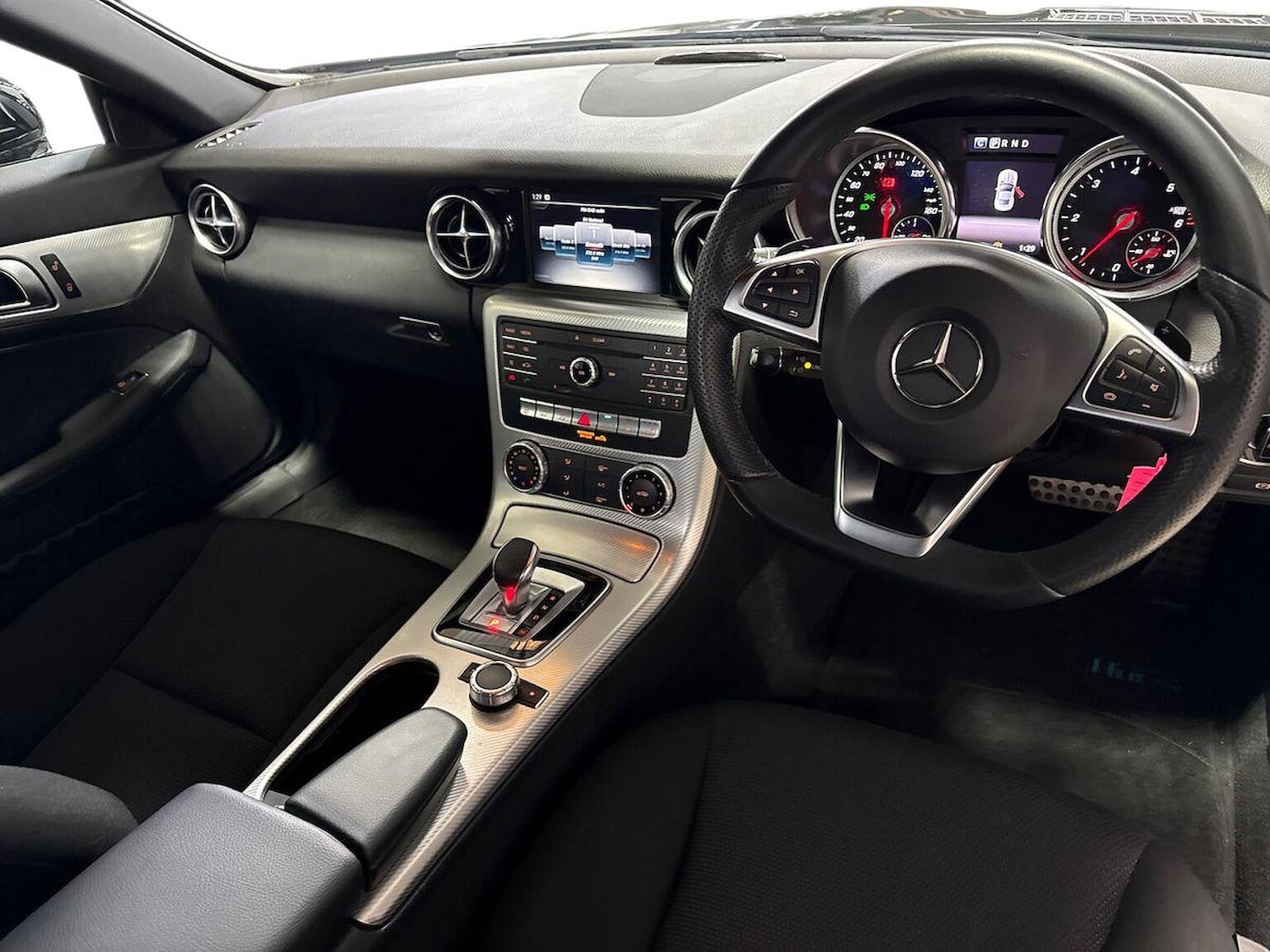 Used Mercedes-Benz SLC 2016 for sale - 77629350: Photo 8