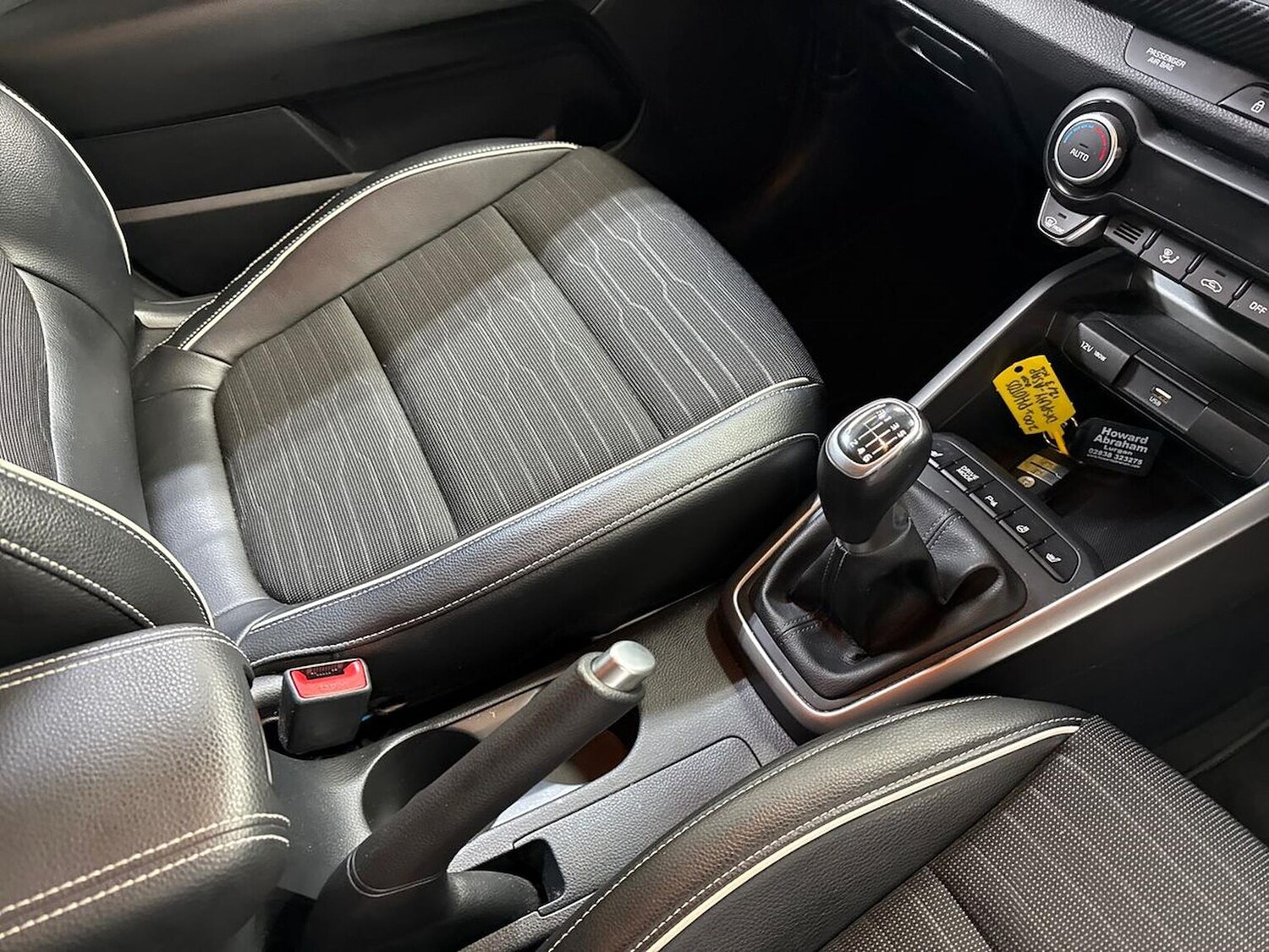 Used Kia Stonic 2022 for sale - 78191373: Photo 15