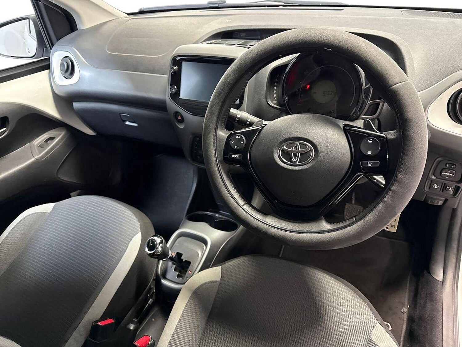 Used Toyota AYGO 2021 for sale - 76986909: Photo 15