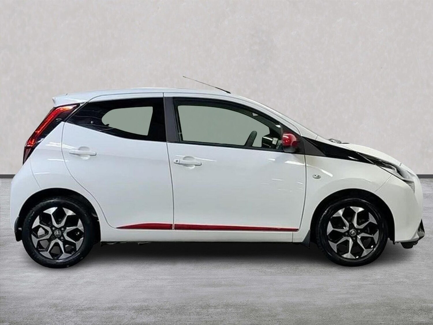Used Toyota AYGO 2021 for sale - 76986909: Photo 3
