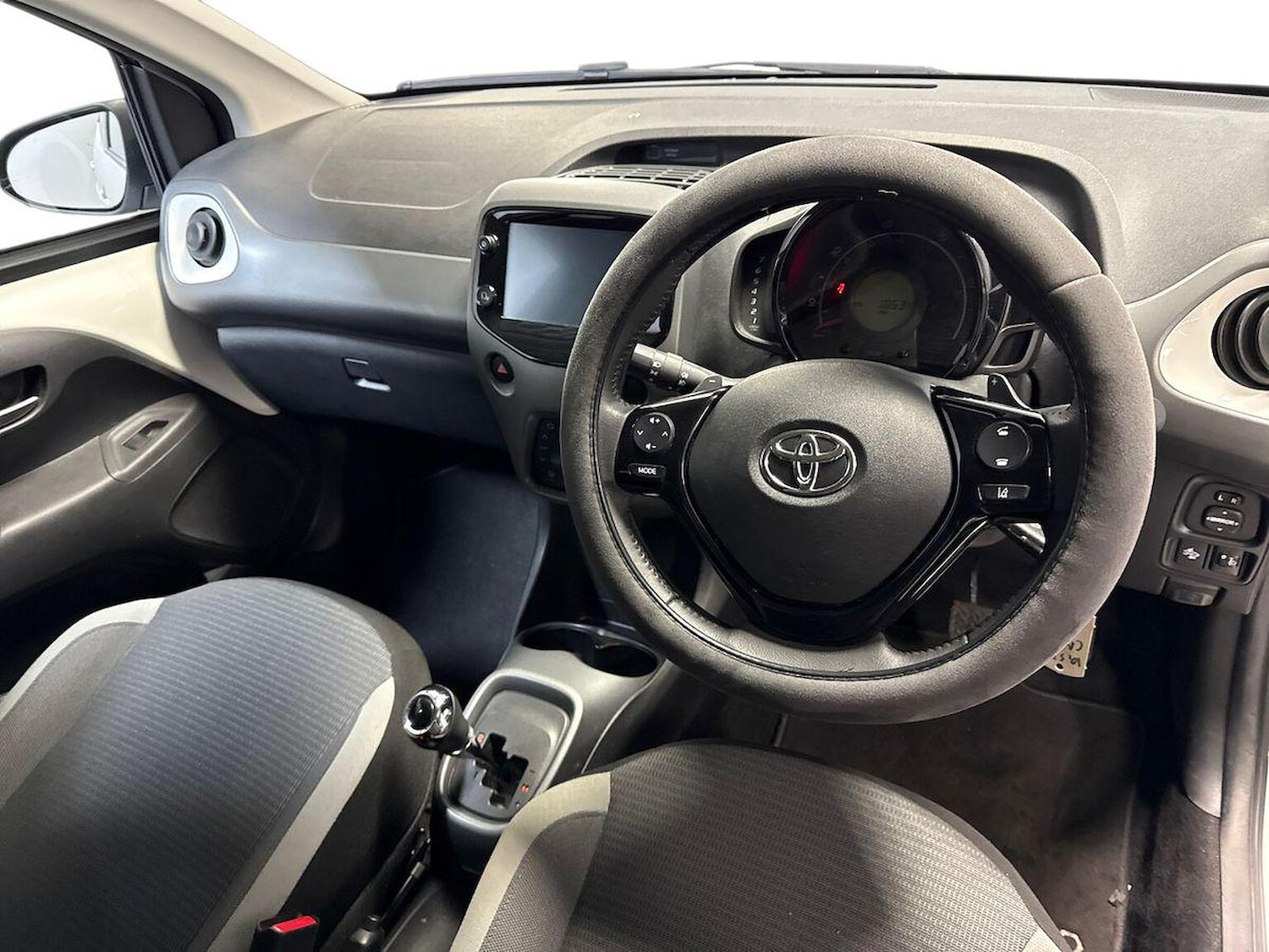Used Toyota AYGO 2021 for sale - 76986909: Photo 9