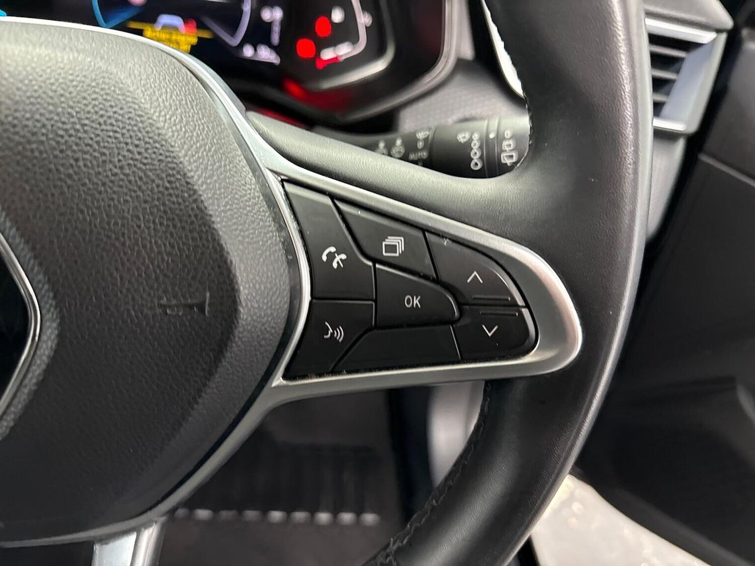 Used Renault Clio 2023 for sale - 78191954: Photo 26