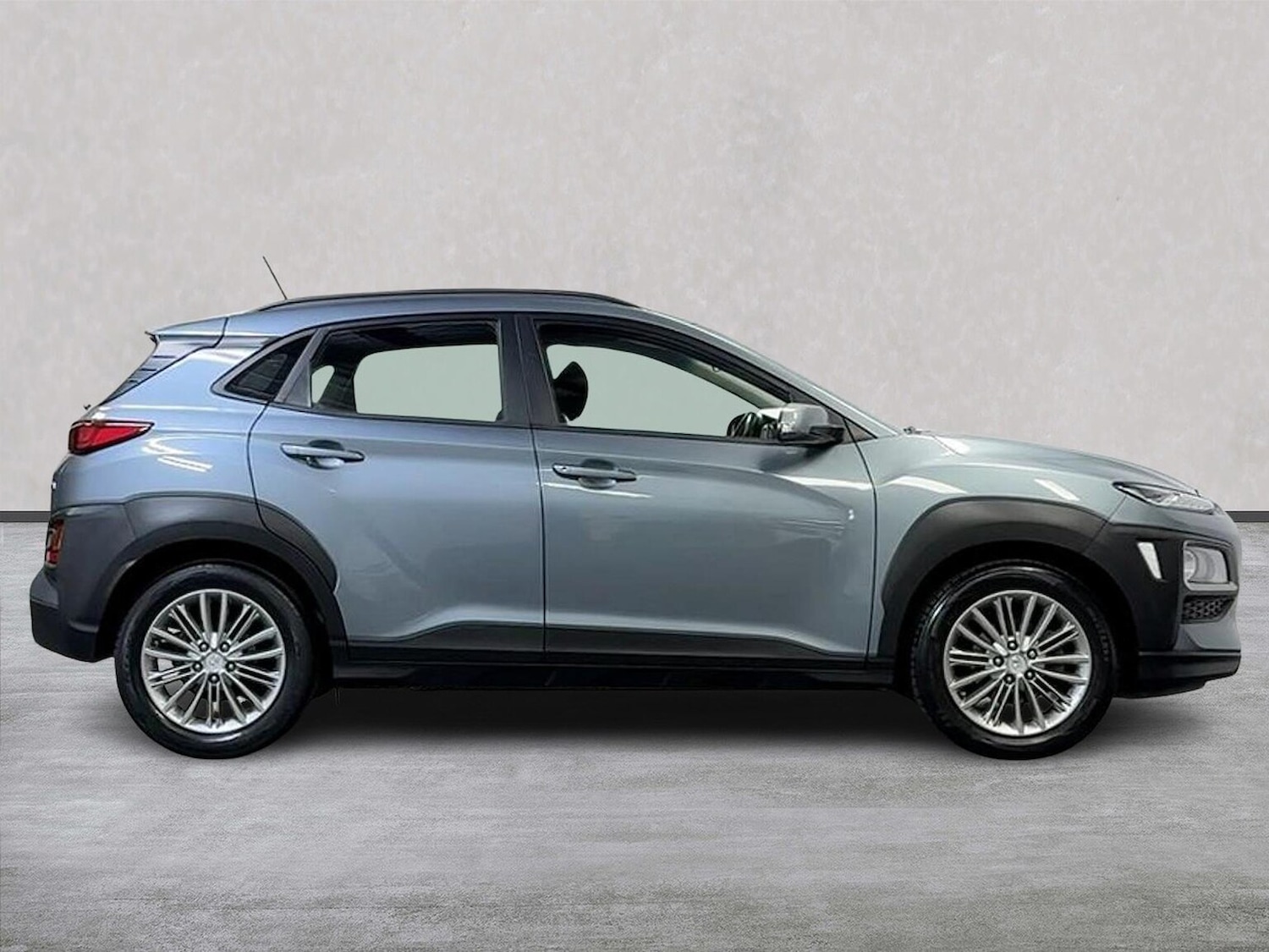 Used Hyundai KONA 2018 for sale - 76343005: Photo 3