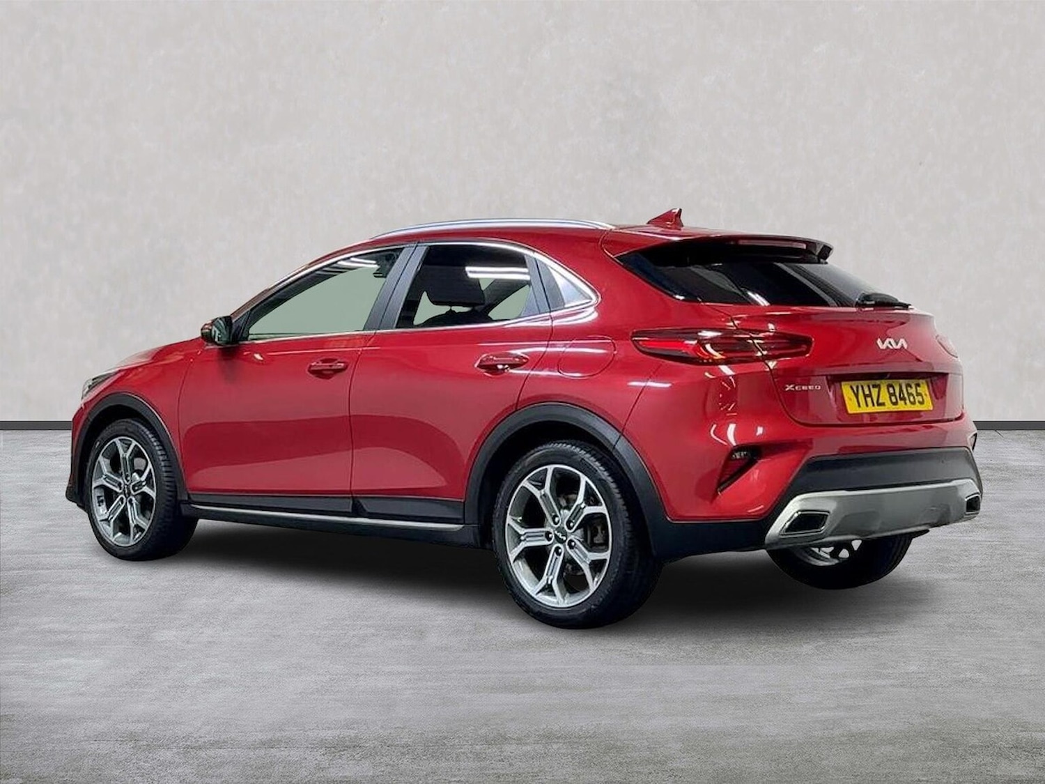 Used Kia XCeed 2022 for sale - 76687313: Photo 2