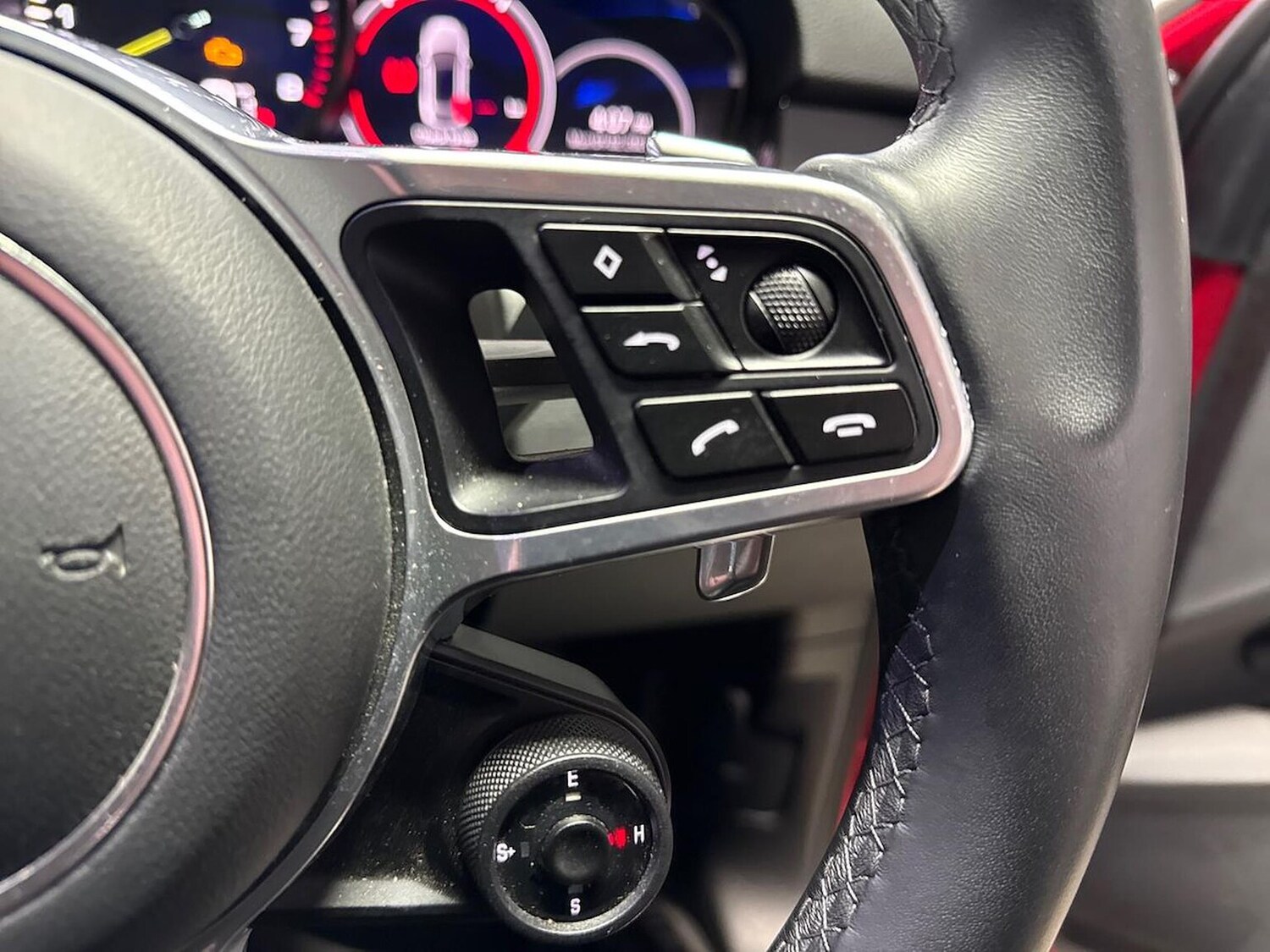 Used Porsche Cayenne 2022 for sale - 77487896: Photo 25