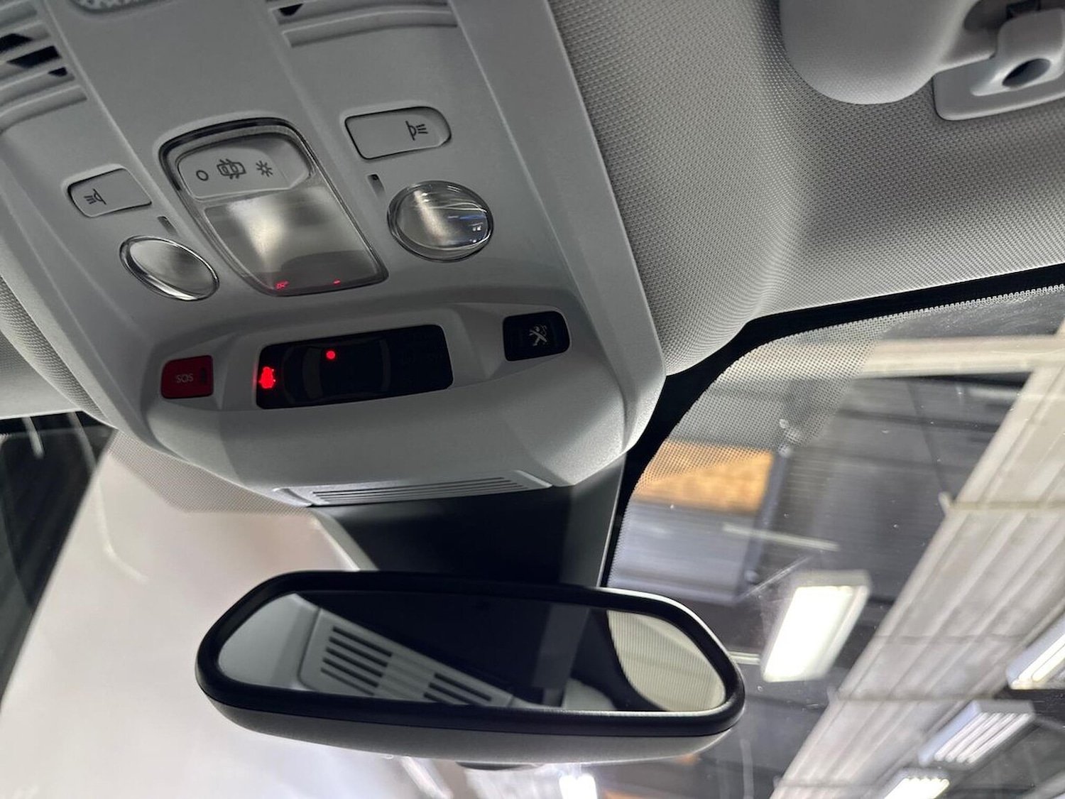 Used Peugeot 3008 2018 for sale - 76884957: Photo 14