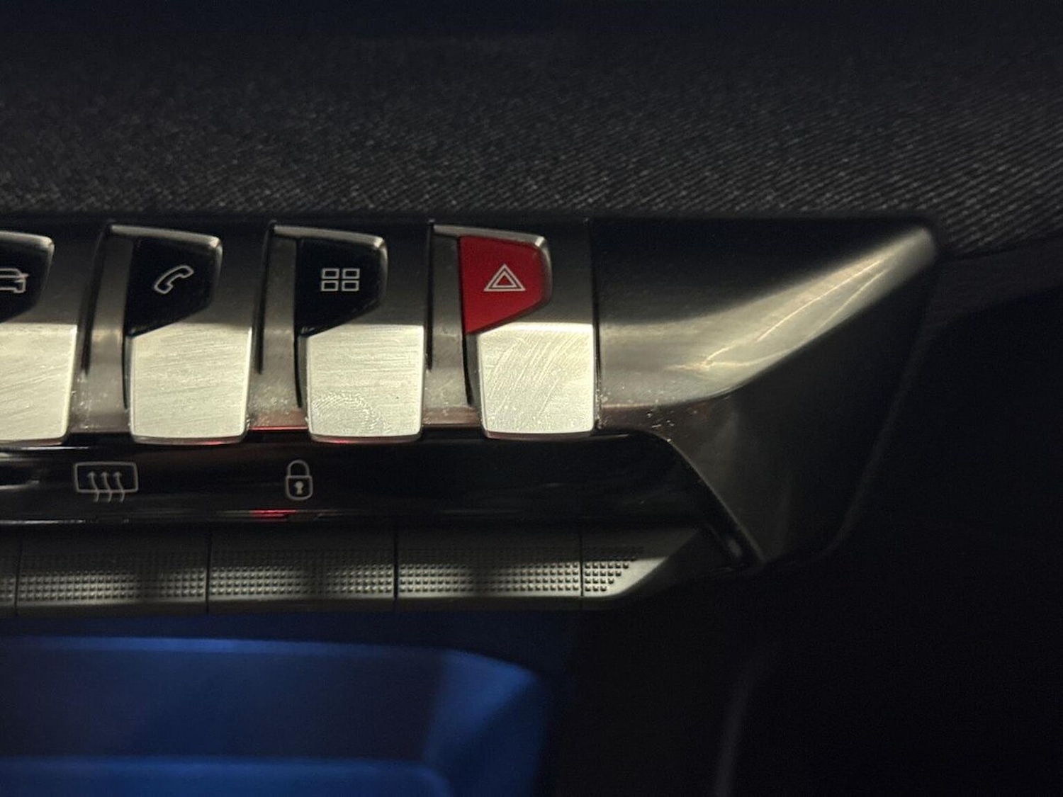 Used Peugeot 3008 2018 for sale - 76884957: Photo 22