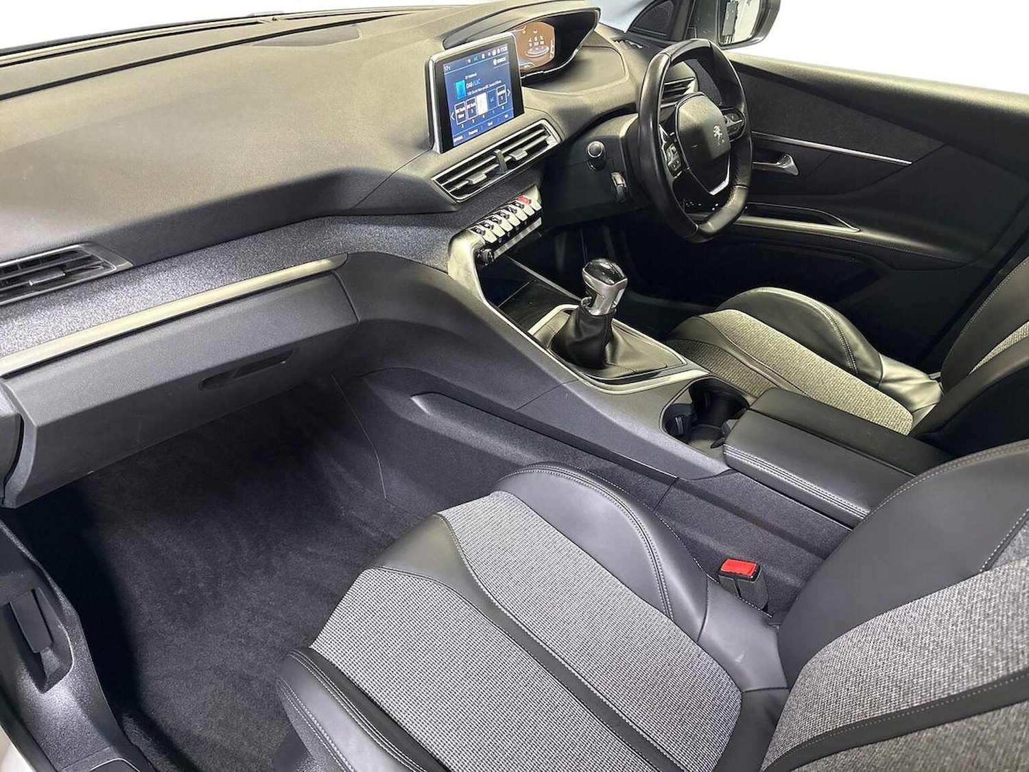 Used Peugeot 3008 2018 for sale - 76884957: Photo 7