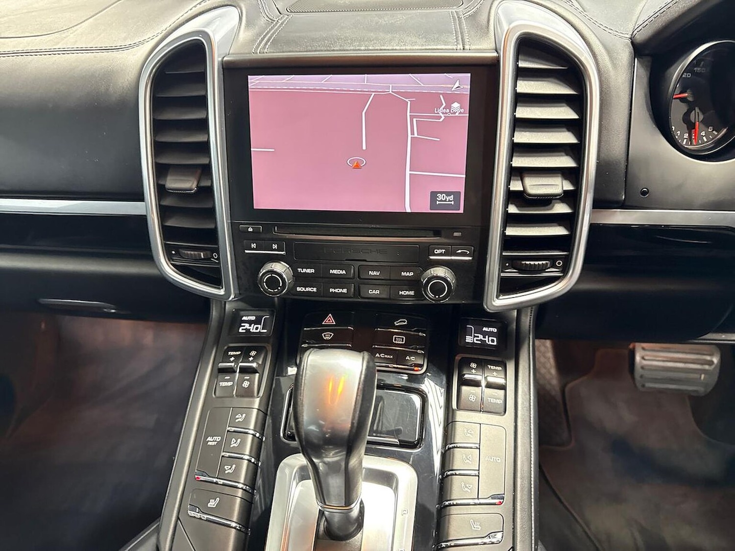 Used Porsche Cayenne 2018 for sale - 76694591: Photo 11