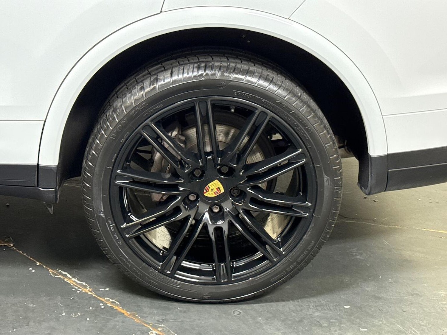 Used Porsche Cayenne 2018 for sale - 76694591: Photo 6