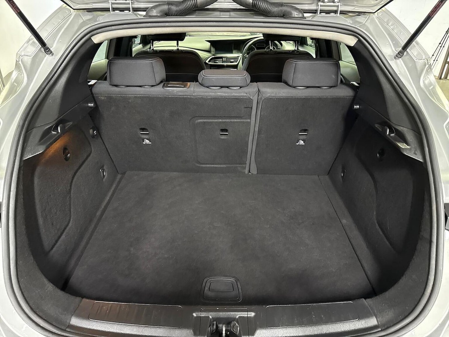 Used Infiniti Q30 2017 for sale - 77555295: Photo 17