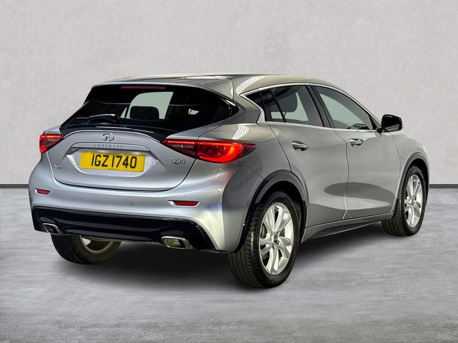 Used Infiniti Q30 2017 for sale - 77555295: Photo 18