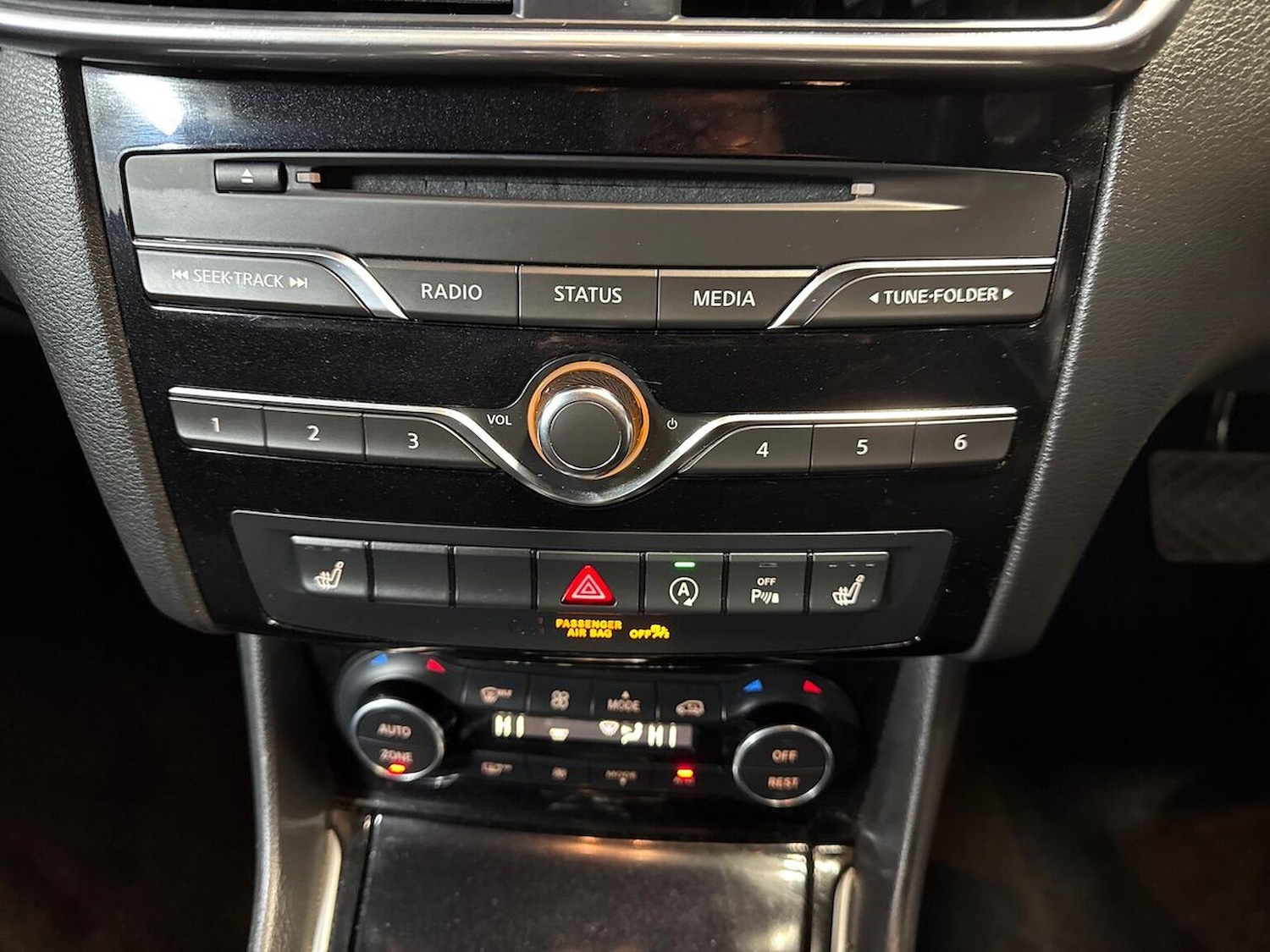 Used Infiniti Q30 2017 for sale - 77555295: Photo 22