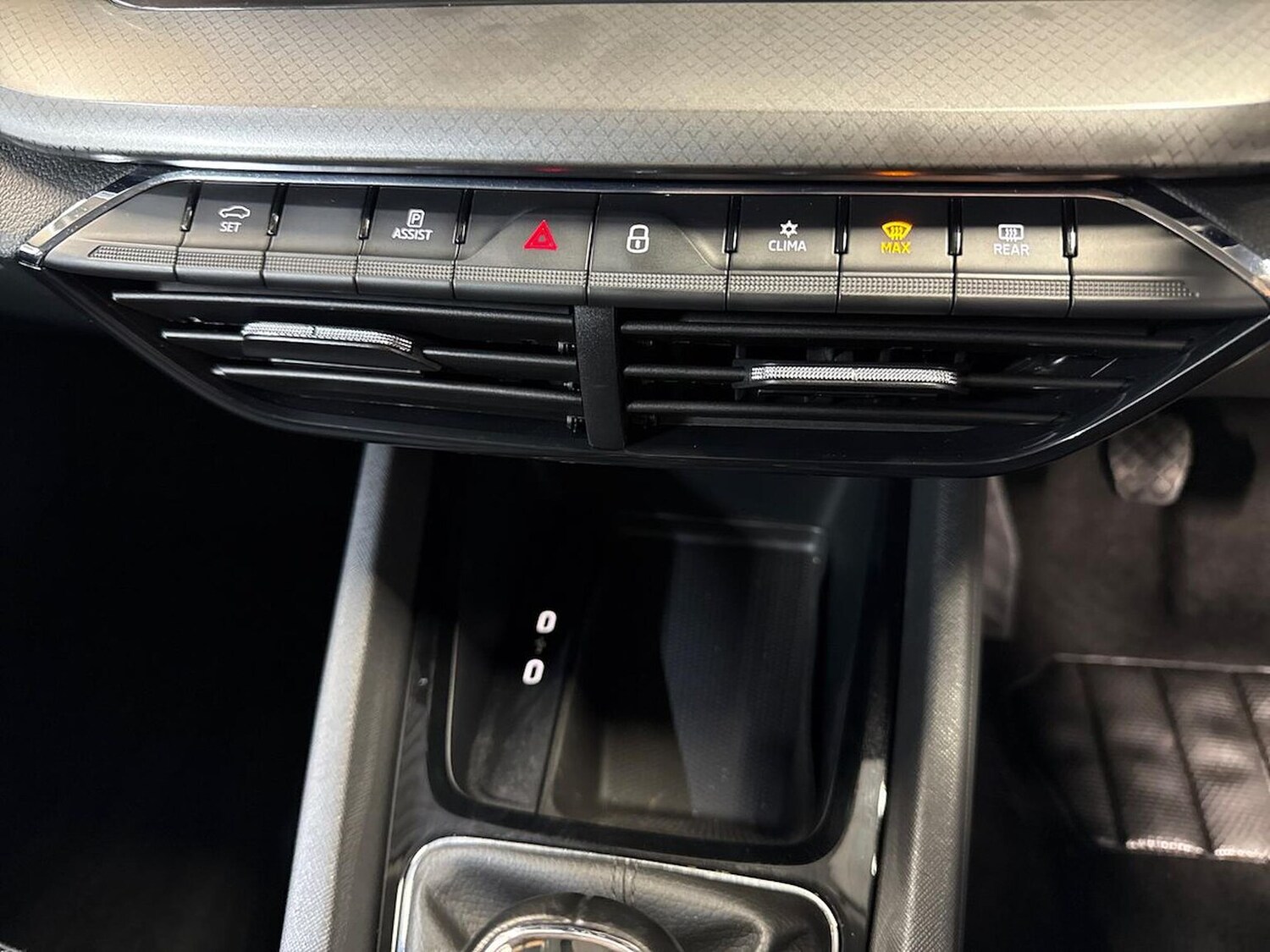 Used Skoda Octavia 2023 for sale - 75962434: Photo 12