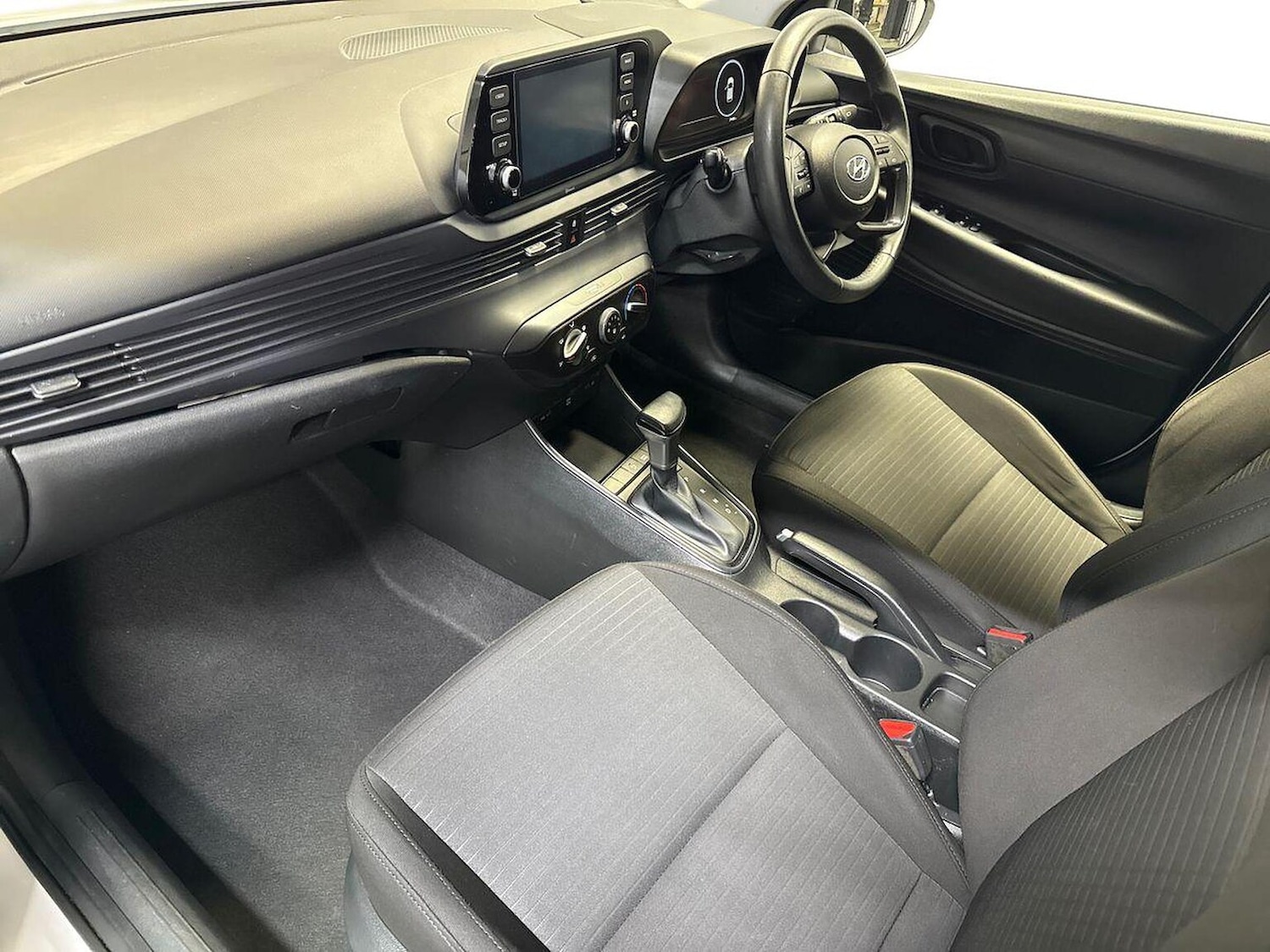 Used Hyundai i20 2022 for sale - 76884954: Photo 7