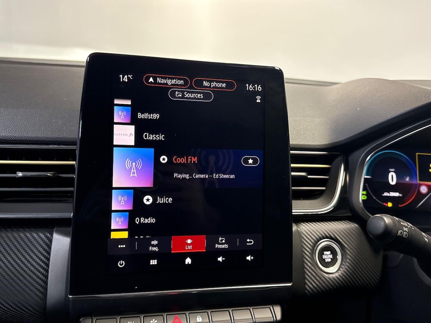 Used Renault Captur 2023 for sale - 76821728: Photo 11