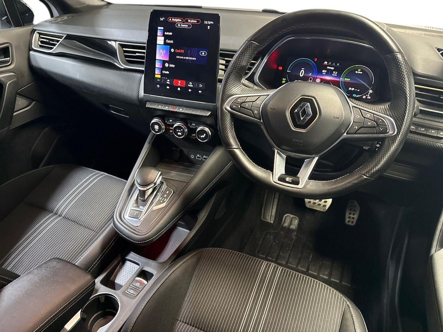 Used Renault Captur 2023 for sale - 76821728: Photo 15