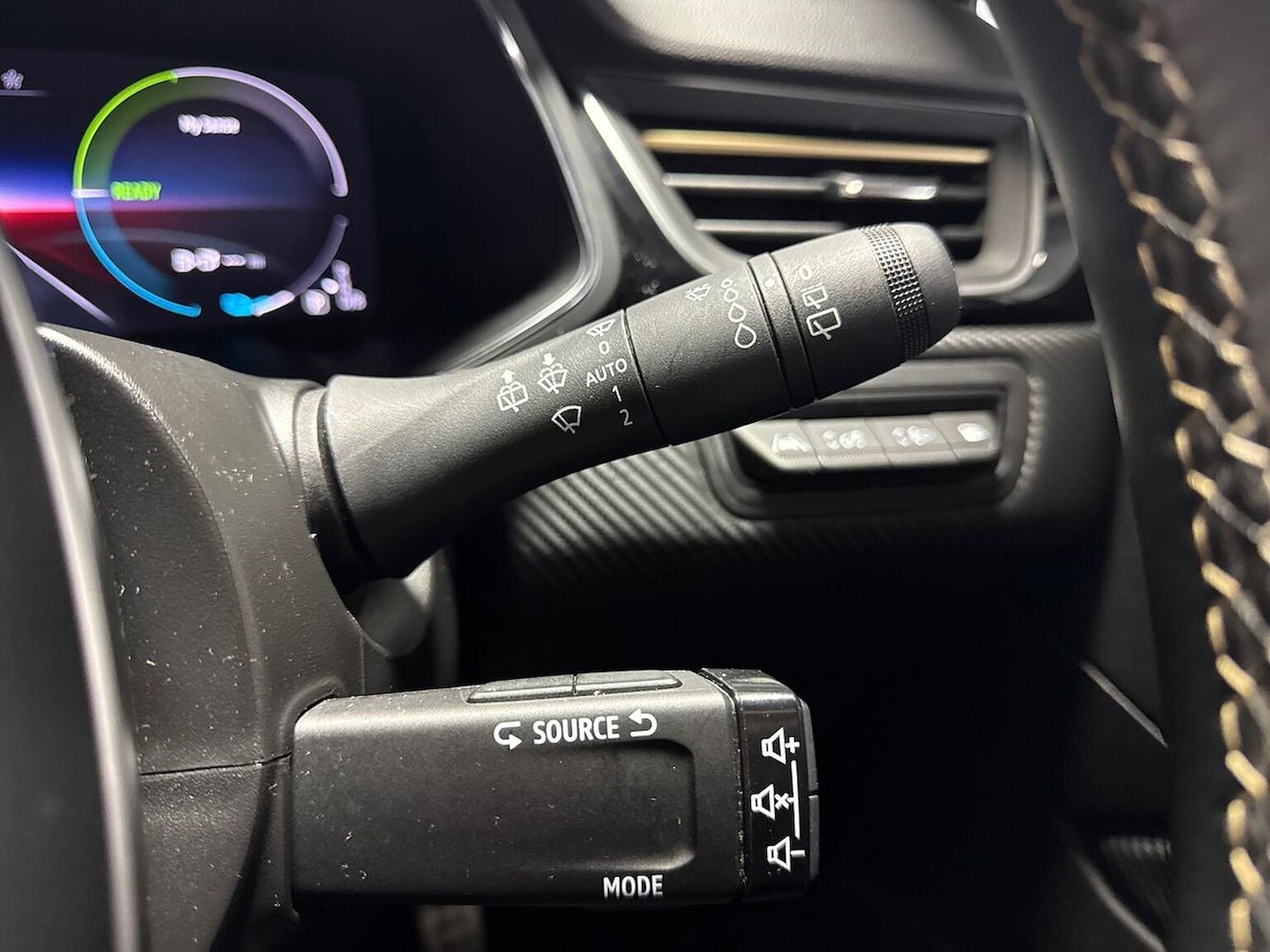 Used Renault Captur 2023 for sale - 76821728: Photo 27